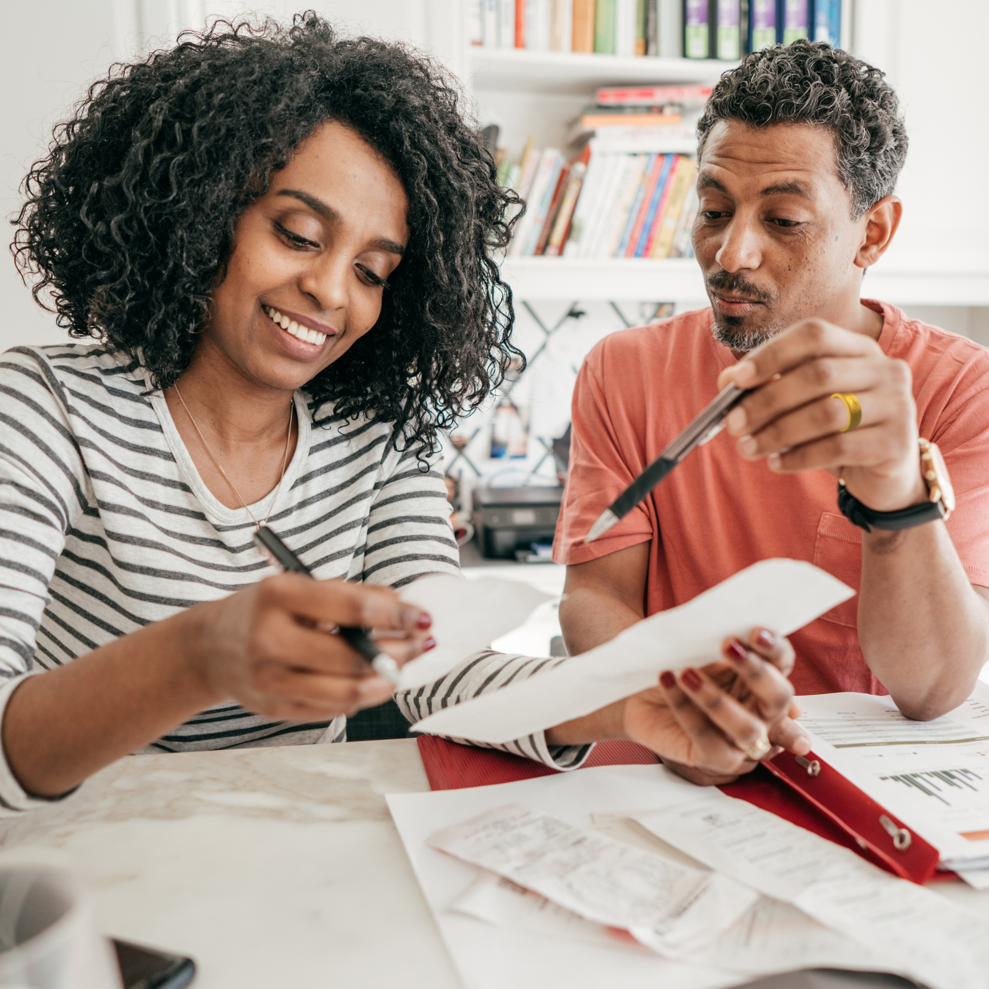 Save money on your wedding. Maui Rings will help.